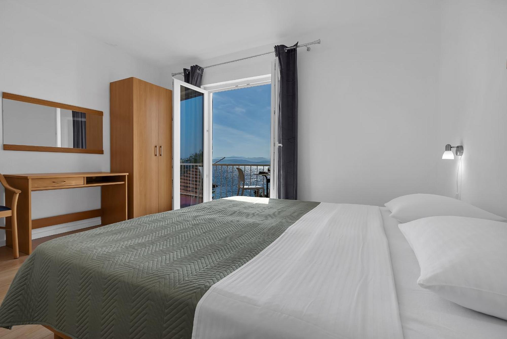 Apartments By The Sea Podgora, Makarska - 2596 الغرفة الصورة